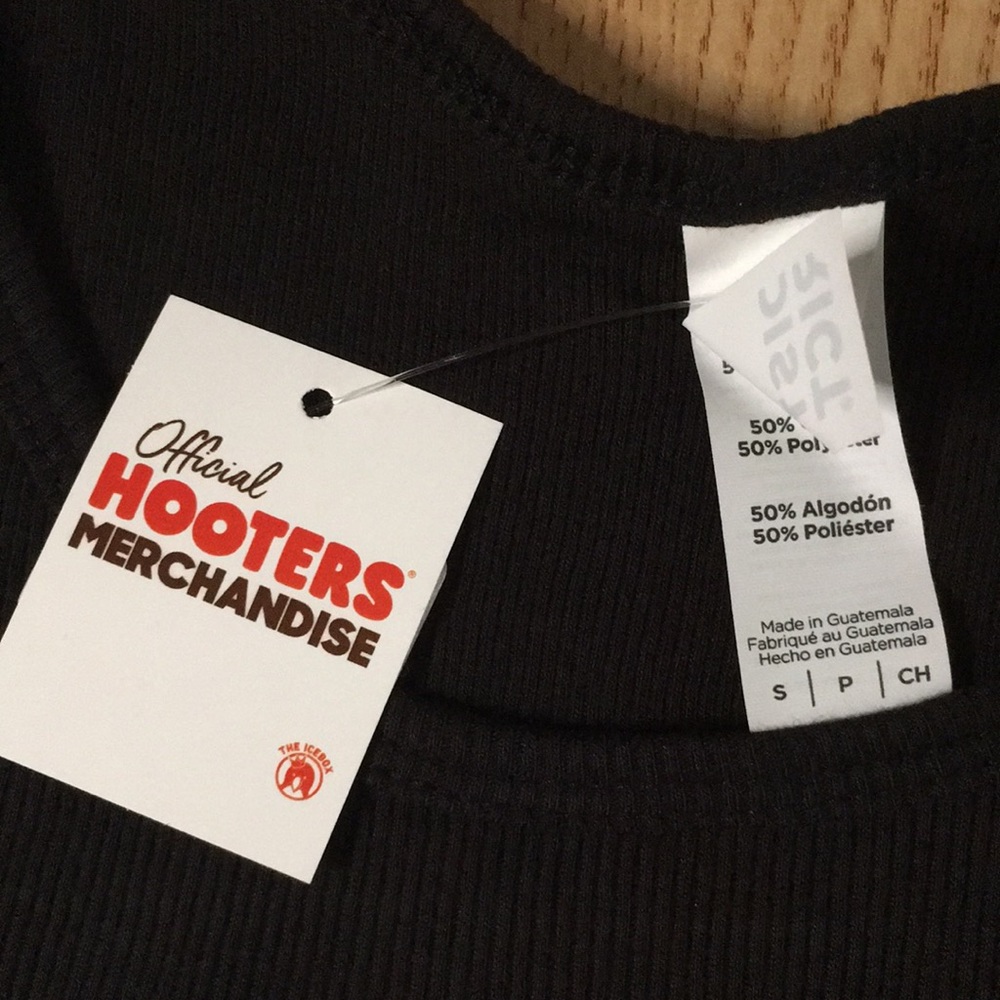 New Hooters Girl Ribbed Tank Lightweight Soft Stretchy Small Medium Large & XL - Picture 4 of 6